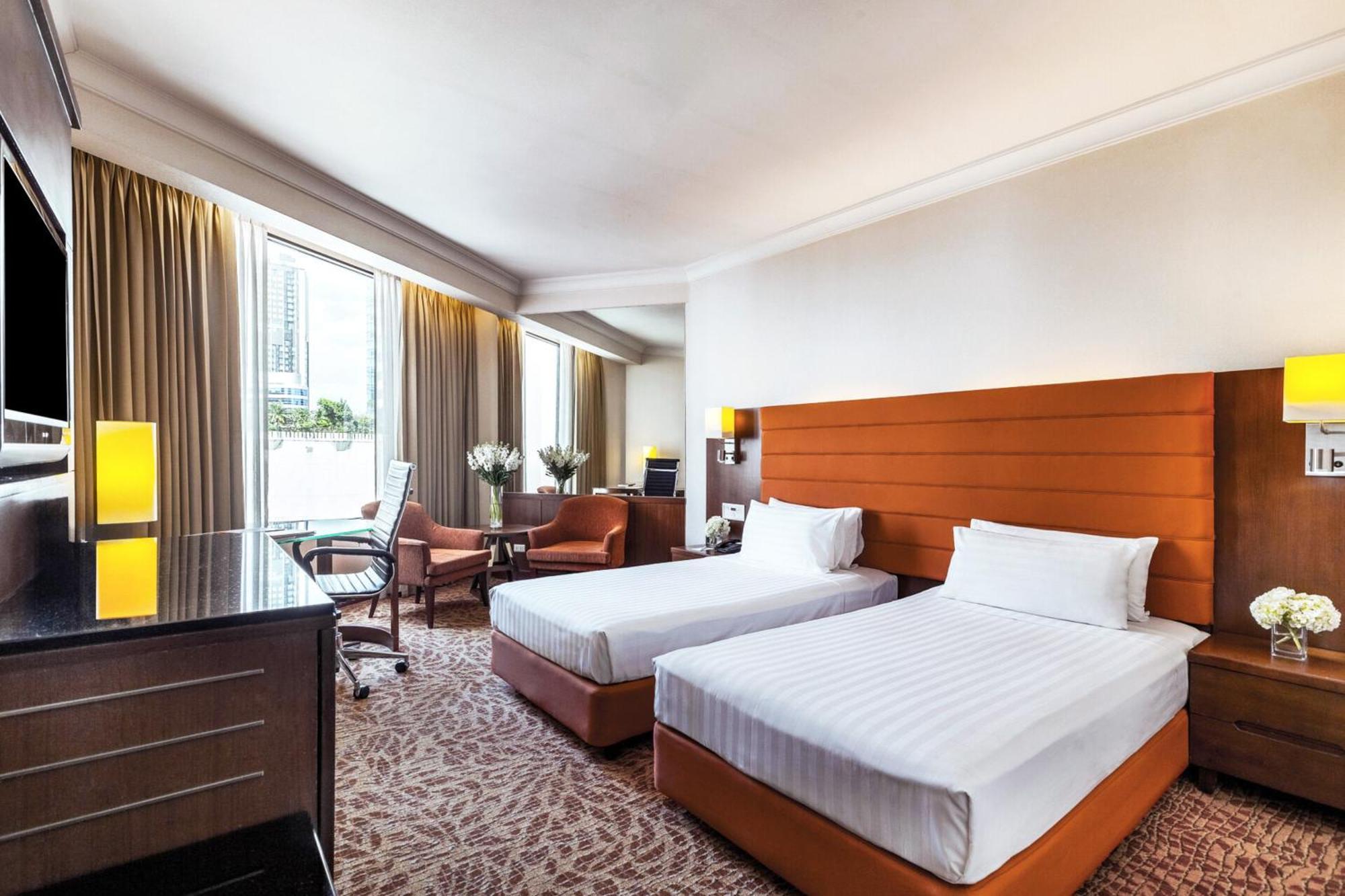 Rembrandt Hotel&Suites SHA Plus Certified Bangkok Eksteriør billede